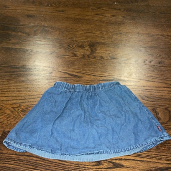 Levi's Other - Levi’s scooter skirt size 5/6